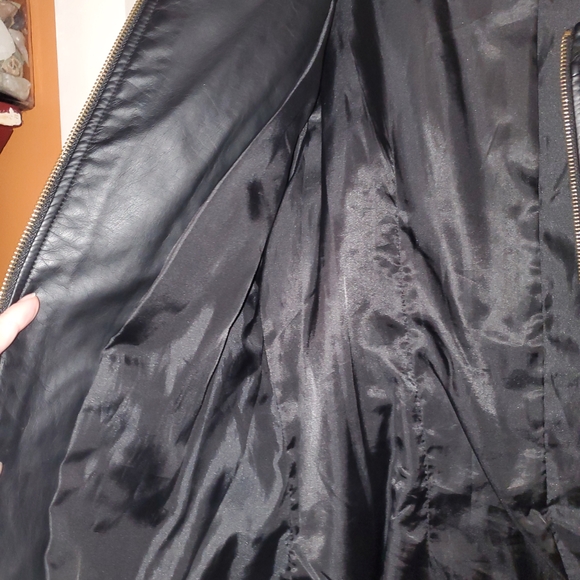 Y2K Baddie Vegan Leather Leopard Print and Black Blazer - Picture 5 of 5